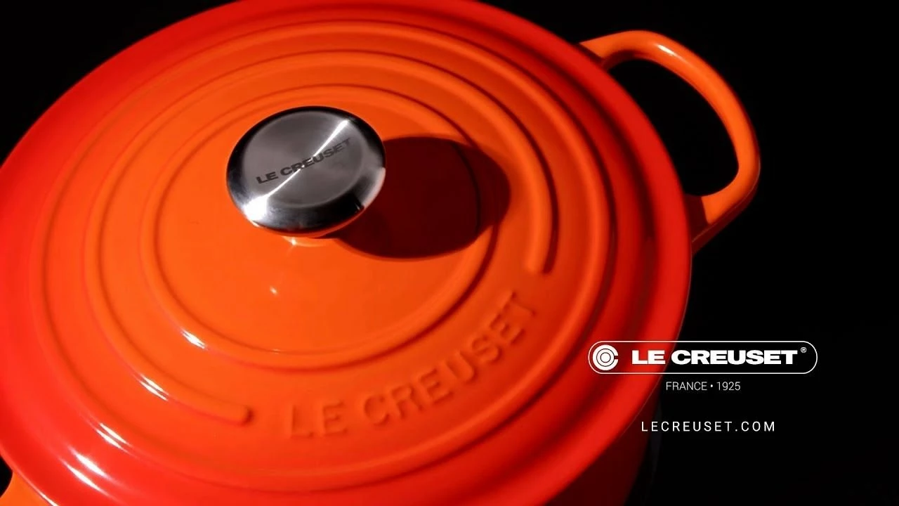 Promo π Le Creuset 4.5 Qt. Signature Dutch Oven | Noel (Artichaut) π 8 Promo π Le Creuset 4.5 Qt. Signature Dutch Oven | Noel (Artichaut) π - Image 6