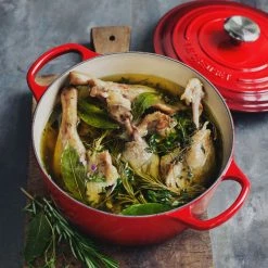 Brand new 🤩 Le Creuset 4.5 Qt. Round Signature Dutch Oven With Stainless Steel Knob | Cerise/Cherry Red ✔️ -Le Creuset Shop rs12080 lc 20180130 dk ls 00382