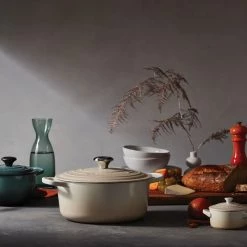 Buy 👏 Le Creuset 5.5 Qt. Round Signature Cast Iron Dutch Oven With Stainless Steel Knob | Meringue White 🛒 -Le Creuset Shop rs9801 lca fall fallpalette02 1626oceanmeringue